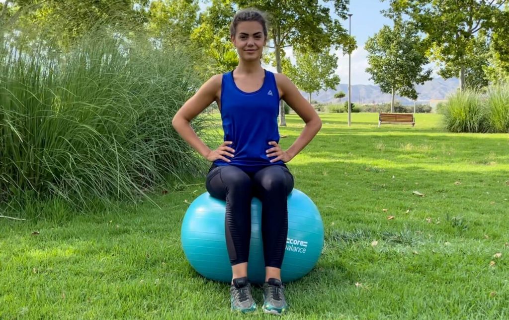Sedersi su una fitball 1